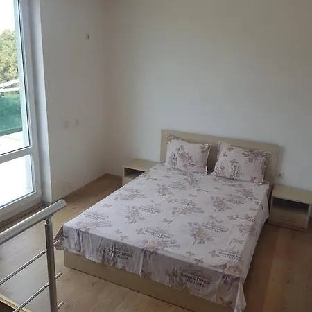Apartament Budget Holiday First Line Sea Coast